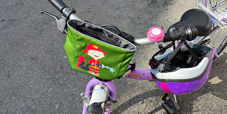 gruene fahrrad lenkertasche fuer kinder 4